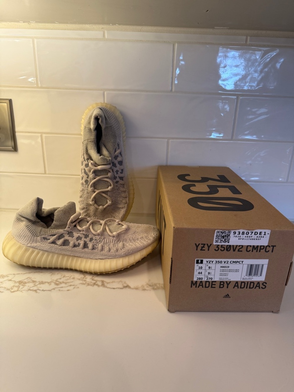 adidas Yeezy 350 V2 CMPCT - Bone Beige